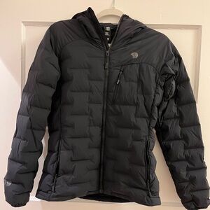 Mountain Hardwear Slim Puffer Jacket with Hood